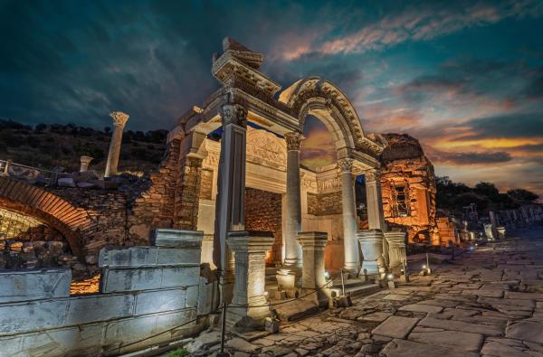 The Night Has Its Own Magic: Exploring the Ephesus Museum After Dark