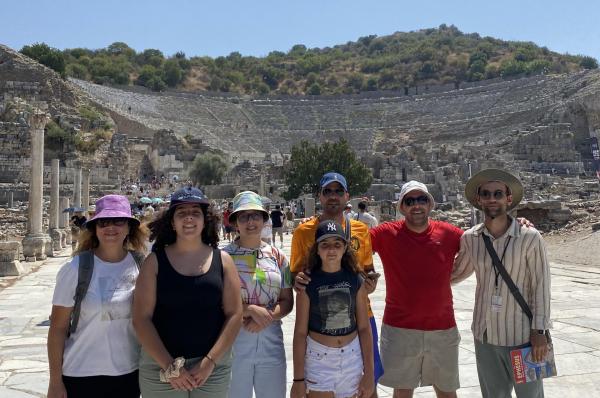 The Ultimate One-Day Challenge: Experiencing Ephesus and Pamukkale in a Single Private Tour