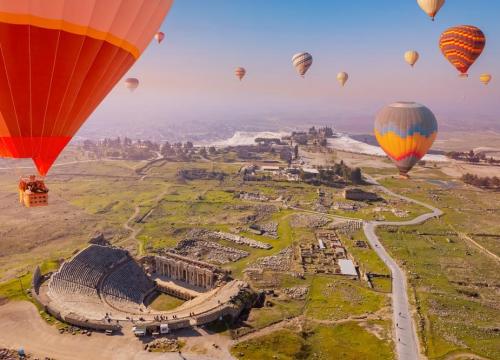 Pamukkale and Laodicea Tour From Izmir - 2
